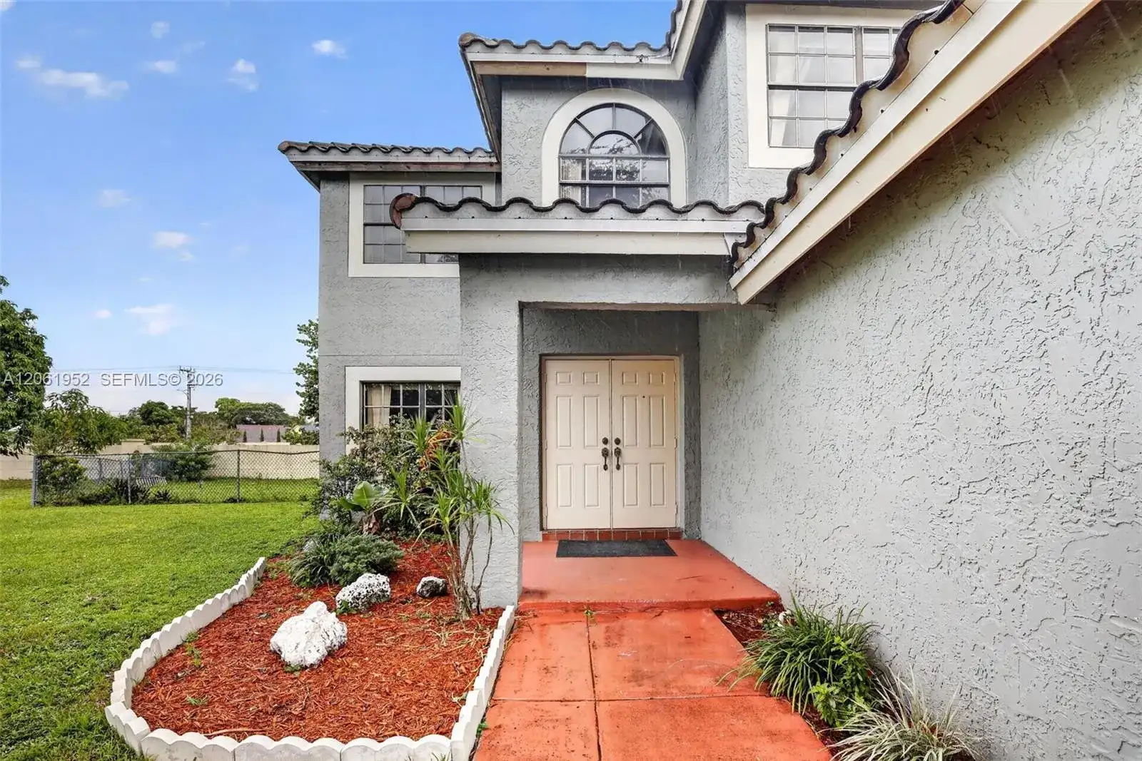 1580 SW 87th Ter, Pembroke Pines FL 33025 photo 3