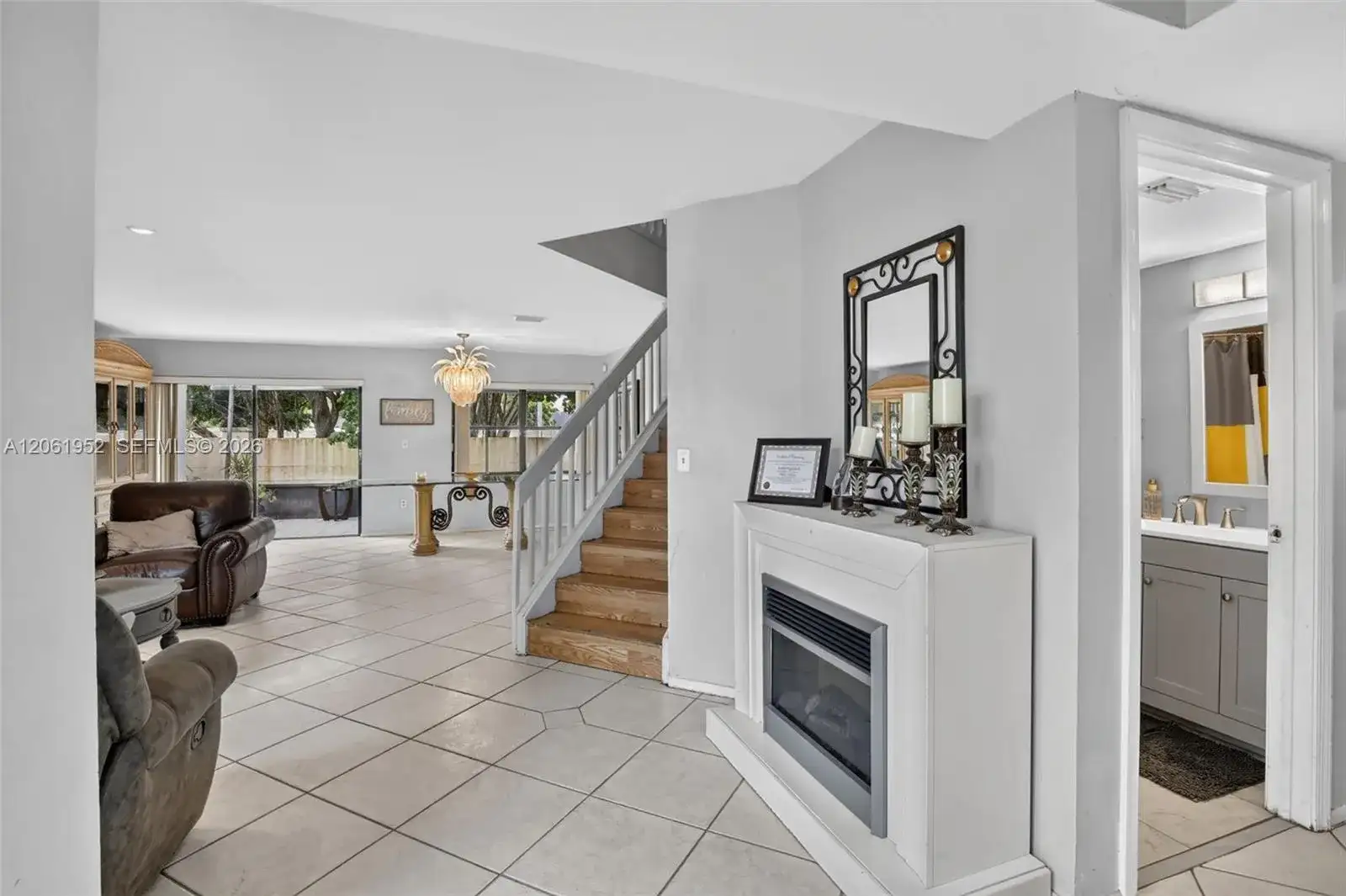 1580 SW 87th Ter, Pembroke Pines FL 33025 photo 4