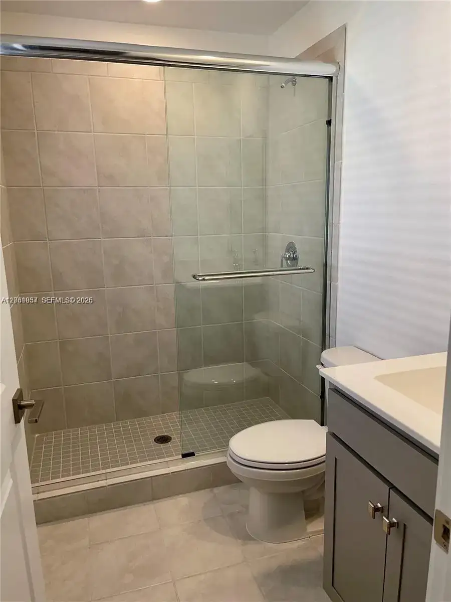 2435 SE 11th St, Homestead FL 33035 photo 5