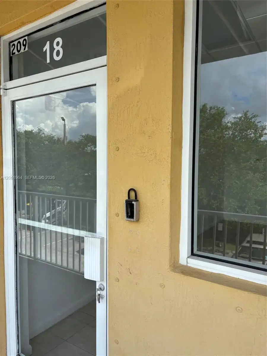 15192 SW 137 ST # 18, Miami FL 33196 photo 3