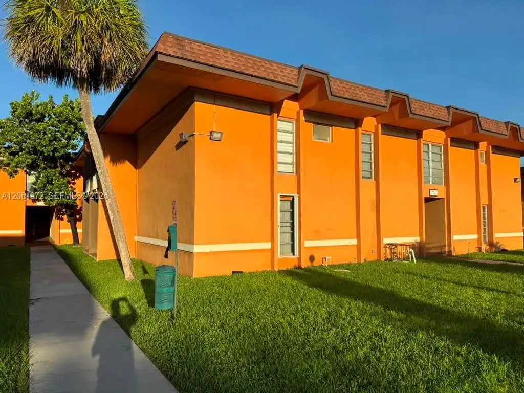 9473 SW 76th St # P1, Miami FL 33173 photo 2