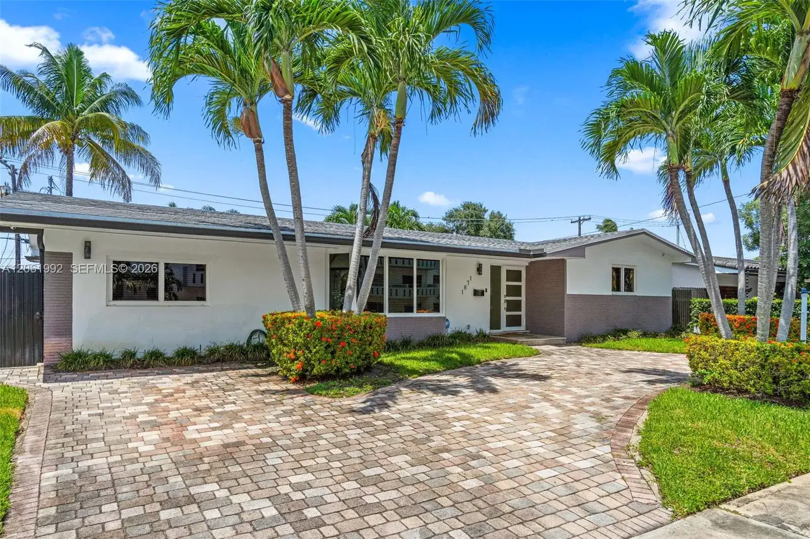 1871 NE 186th St, North Miami Beach FL 33179 photo 4