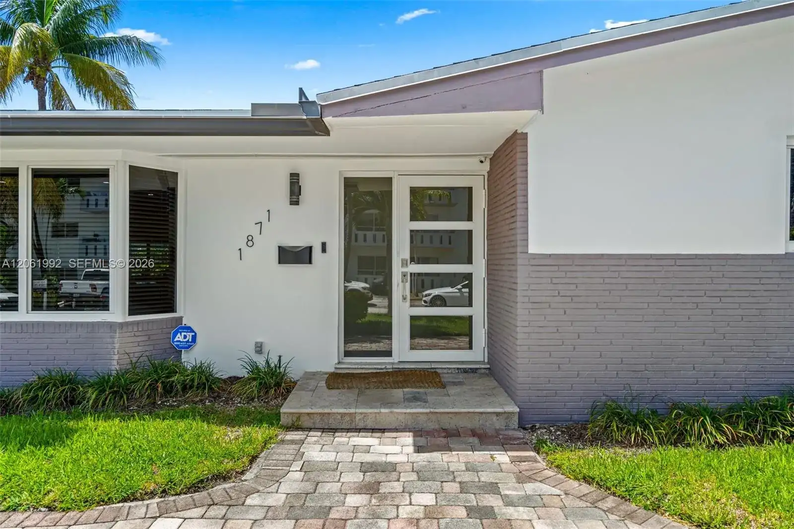 1871 NE 186th St, North Miami Beach FL 33179 photo 5