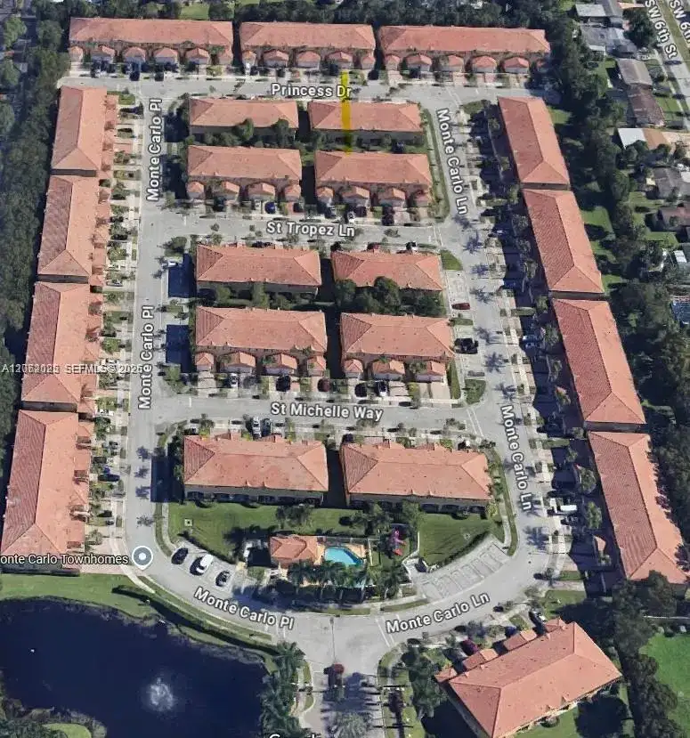 541 Princess Dr, Margate FL 33068 photo 2