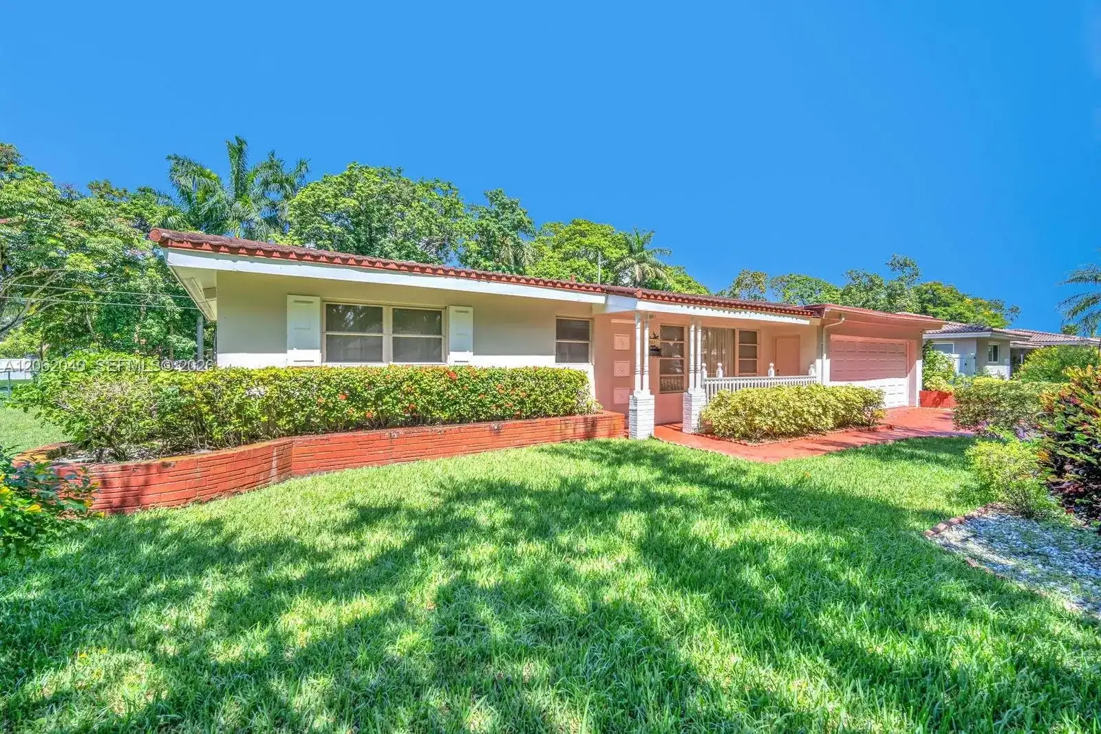 861 Holly Ln, Plantation FL 33317 photo 3