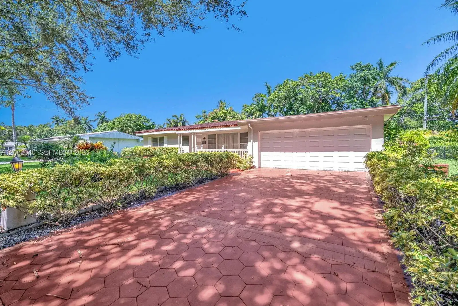 861 Holly Ln, Plantation FL 33317 photo 4