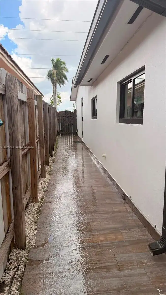 10370 SW 24th St # B, Miami FL 33165 photo 2