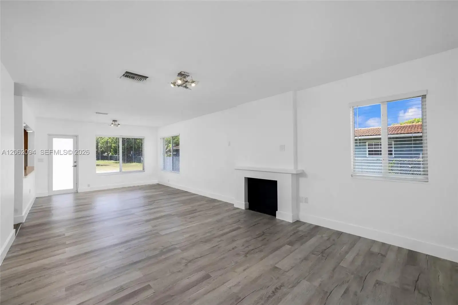 14120 NW 2nd Ave # 0, Miami FL 33168 photo 4