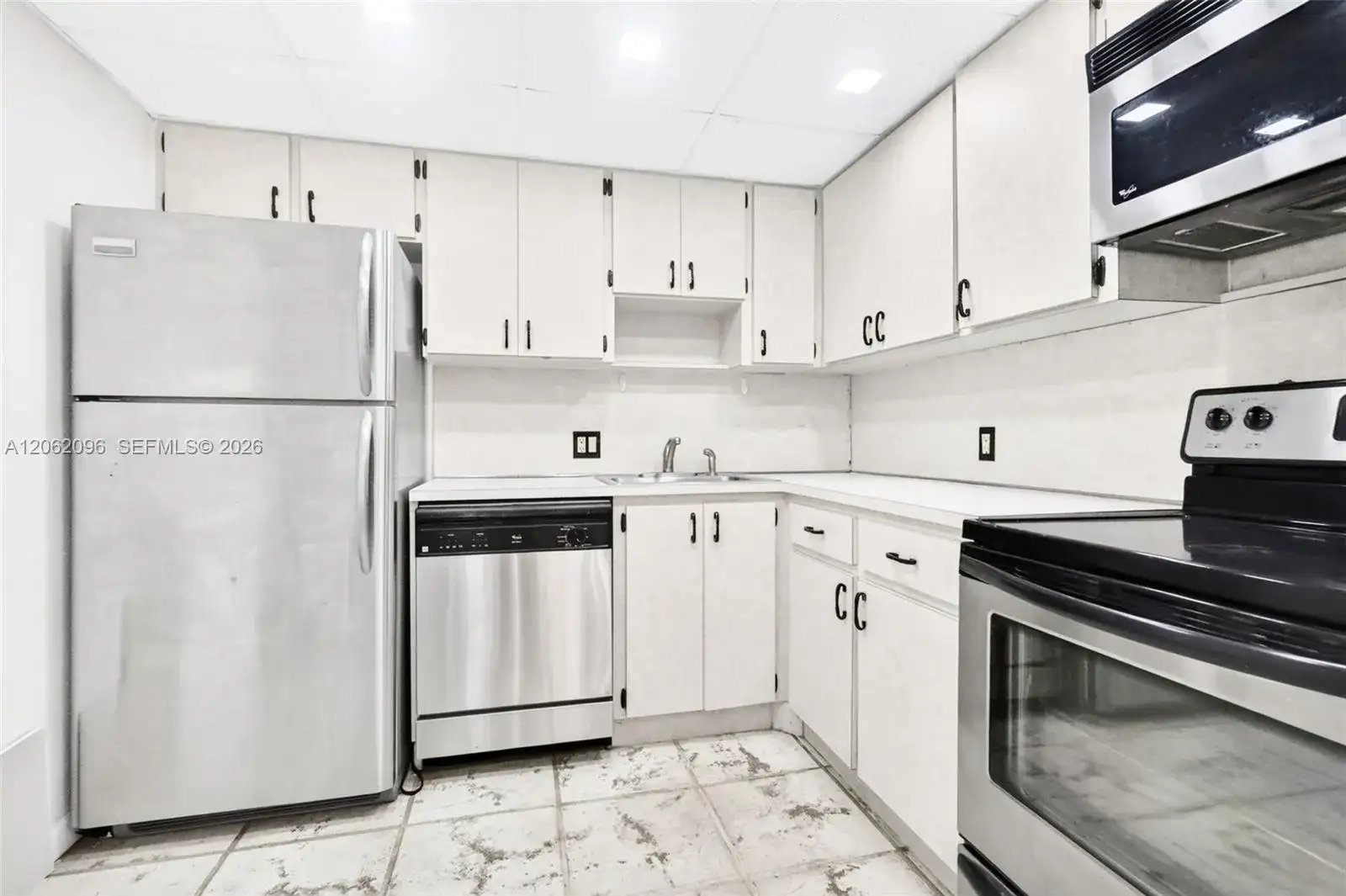 20335 W Country Club Dr # 107, Aventura FL 33180 photo 5