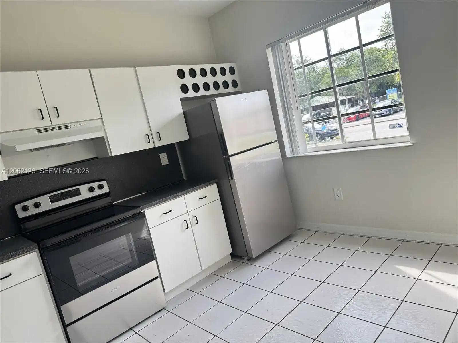11810 NE 19th Dr # 5, North Miami FL 33181 photo 4
