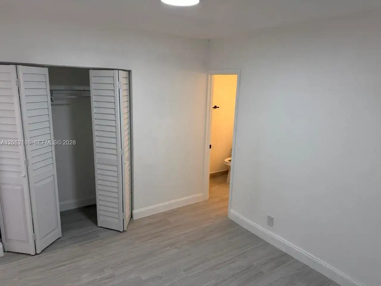 7842 NW 5th Ave, Miami FL 33150 photo 2