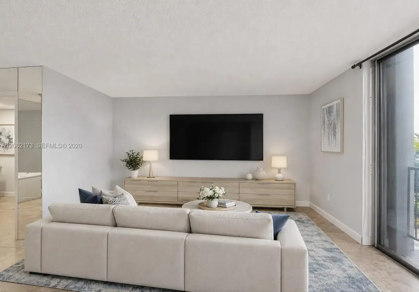 2750 NE 183rd St # 304, Aventura FL 33160 photo 2