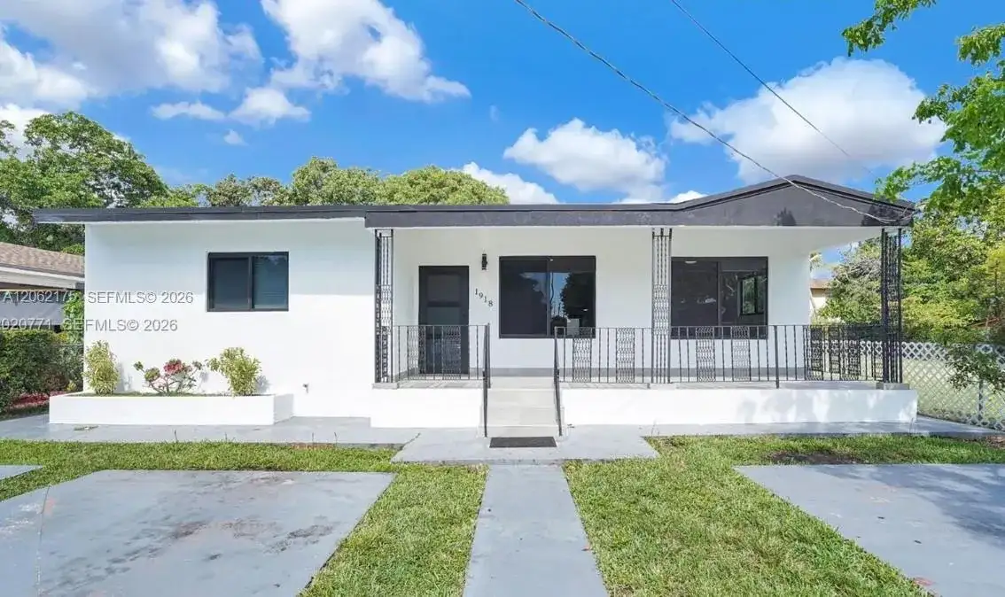 1918 NW 19th Ave, Miami FL 33125 photo 2