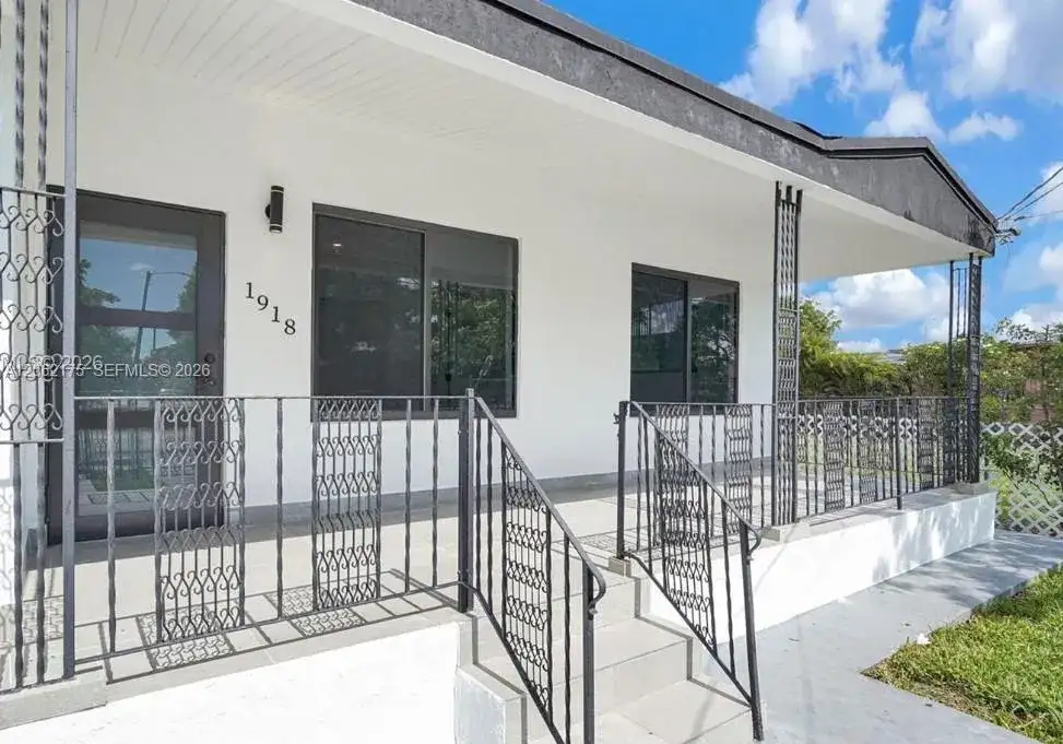 1918 NW 19th Ave, Miami FL 33125 photo 3