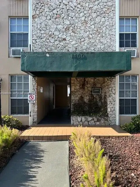 1400 S Douglas Rd # 11, Coral Gables FL 33134 photo 2