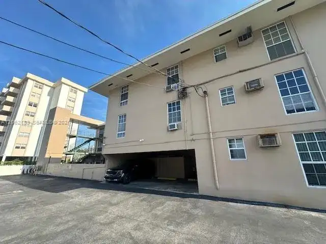 1400 S Douglas Rd # 11, Coral Gables FL 33134 photo 4