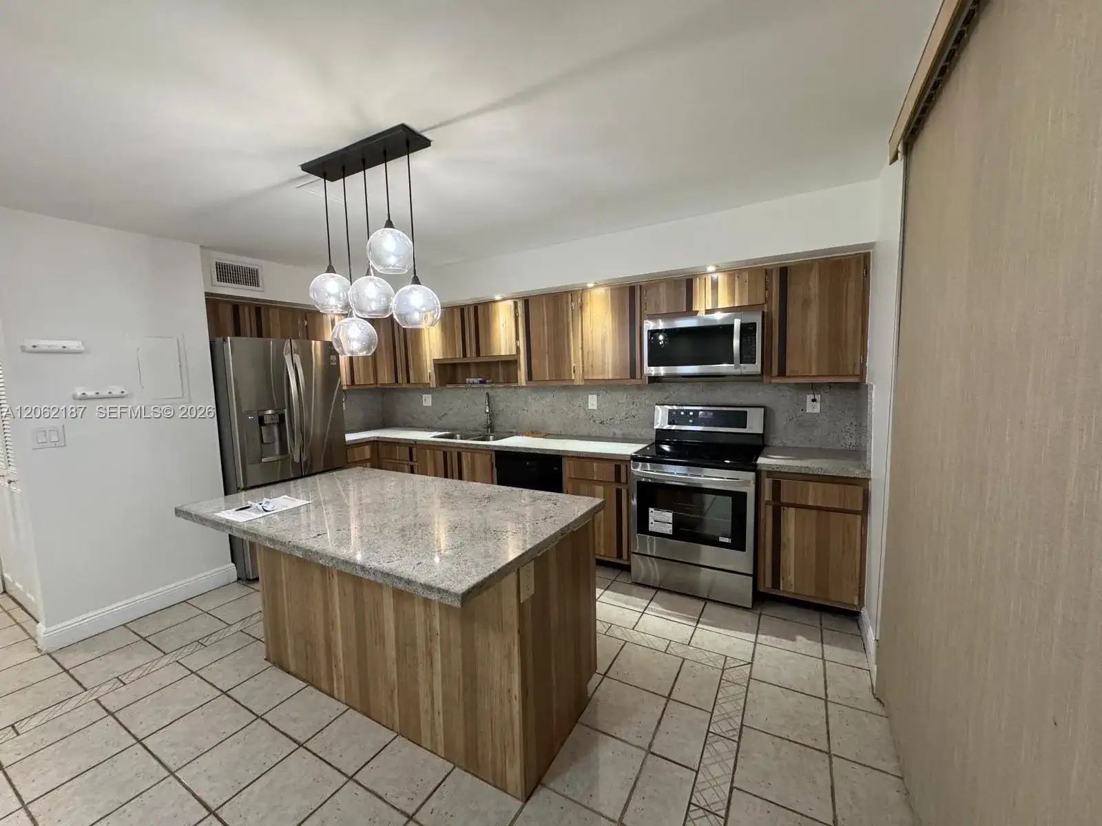 7849 SW 106th Cir # 7849, Miami FL 33173 photo 2