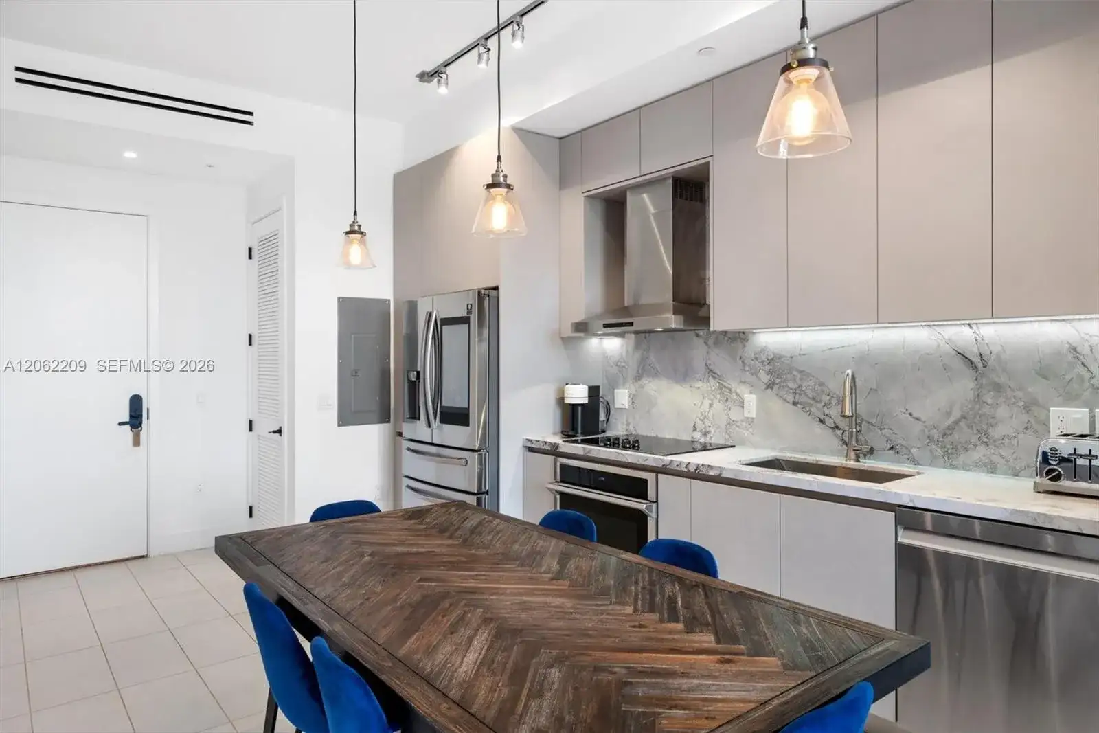 1030 15th St # 300, Miami Beach FL 33139 photo 4