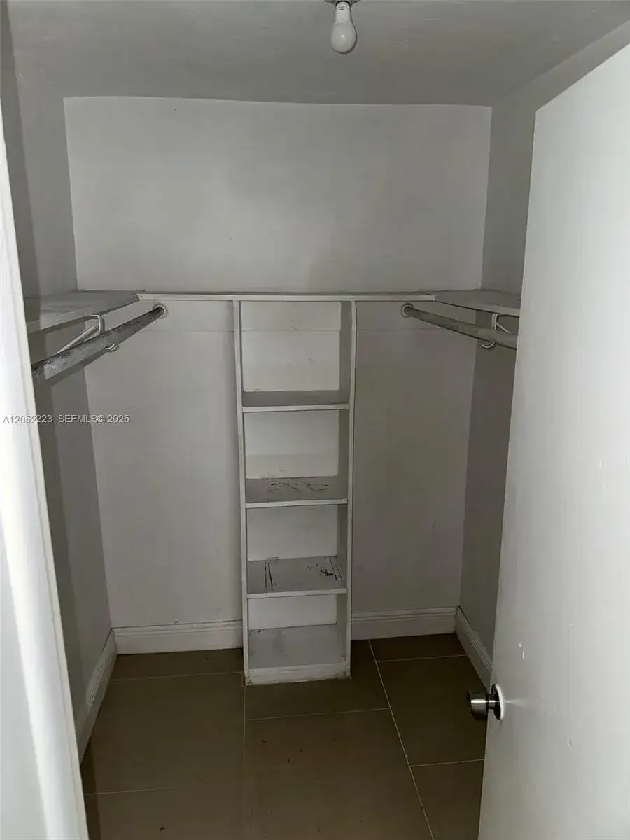 14052 NE 2nd Ct # 221, Miami FL 33161 photo 2