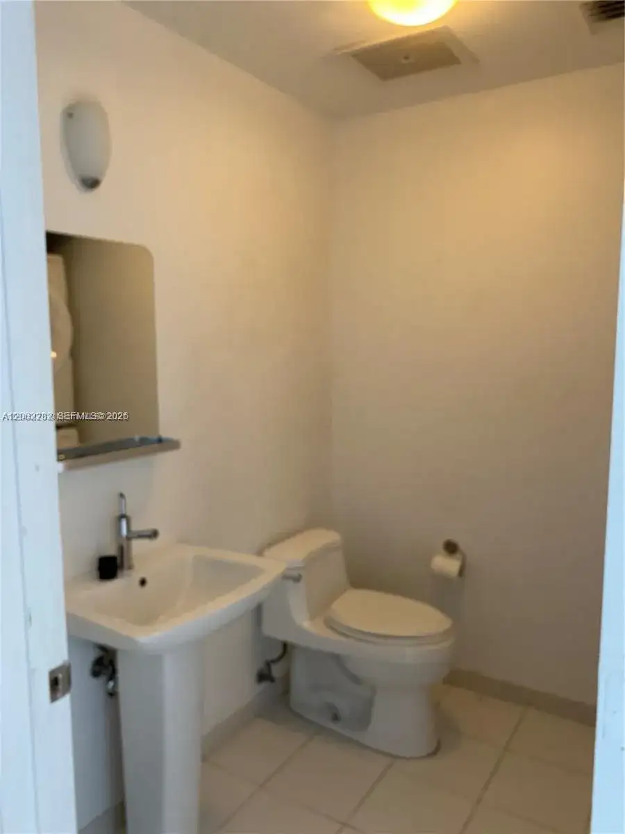 3470 E Coast Ave # H0404, Miami FL 33137 photo 3