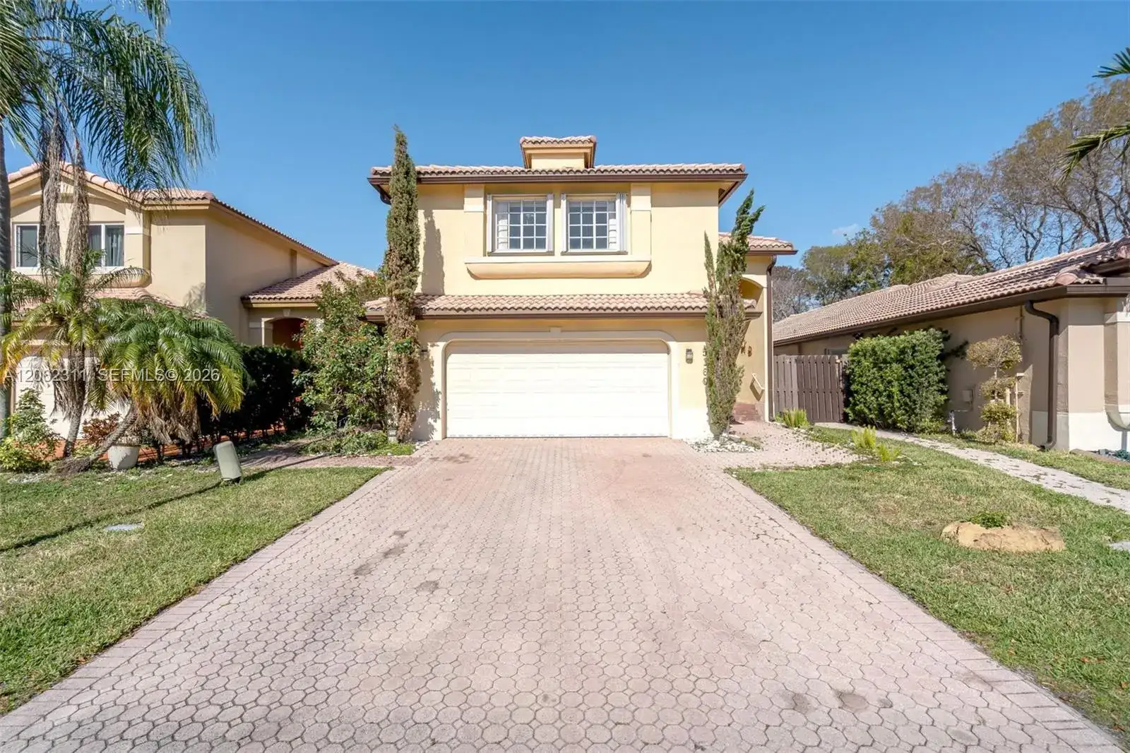 5160 NW 112th Ct, Doral FL 33178 photo 2