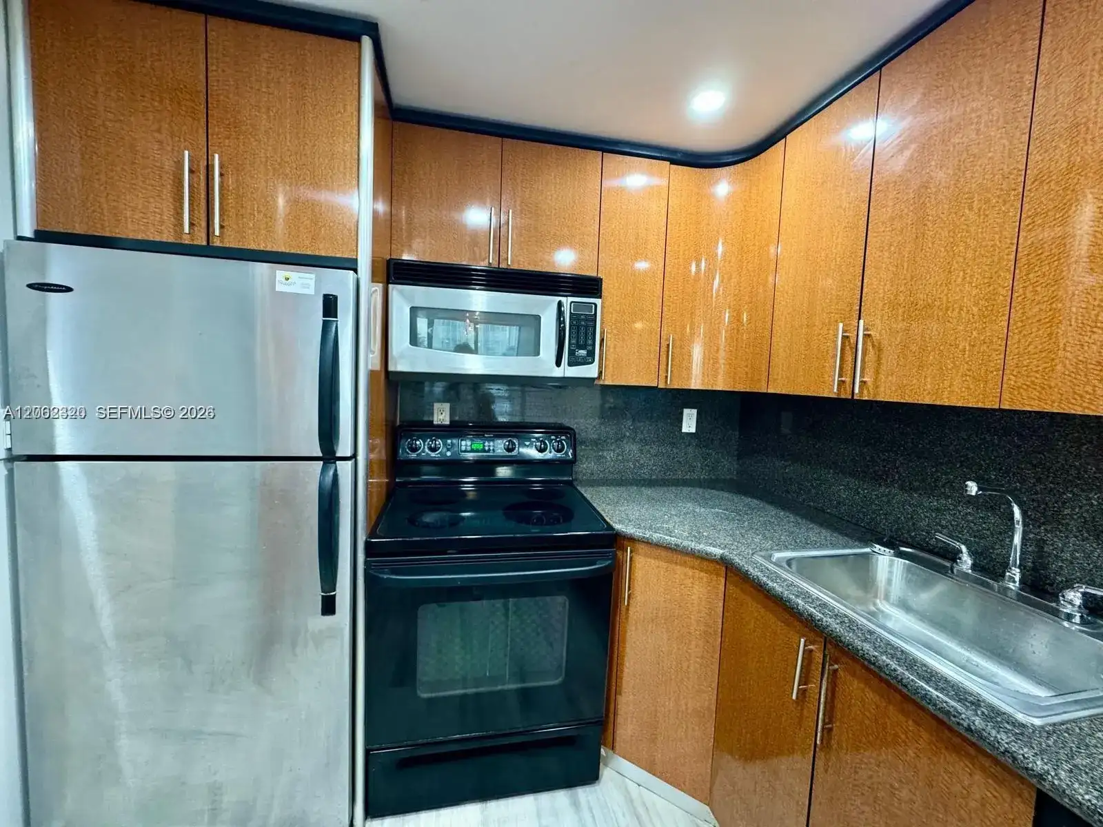200 172nd St # 206, Sunny Isles Beach FL 33160 photo 2