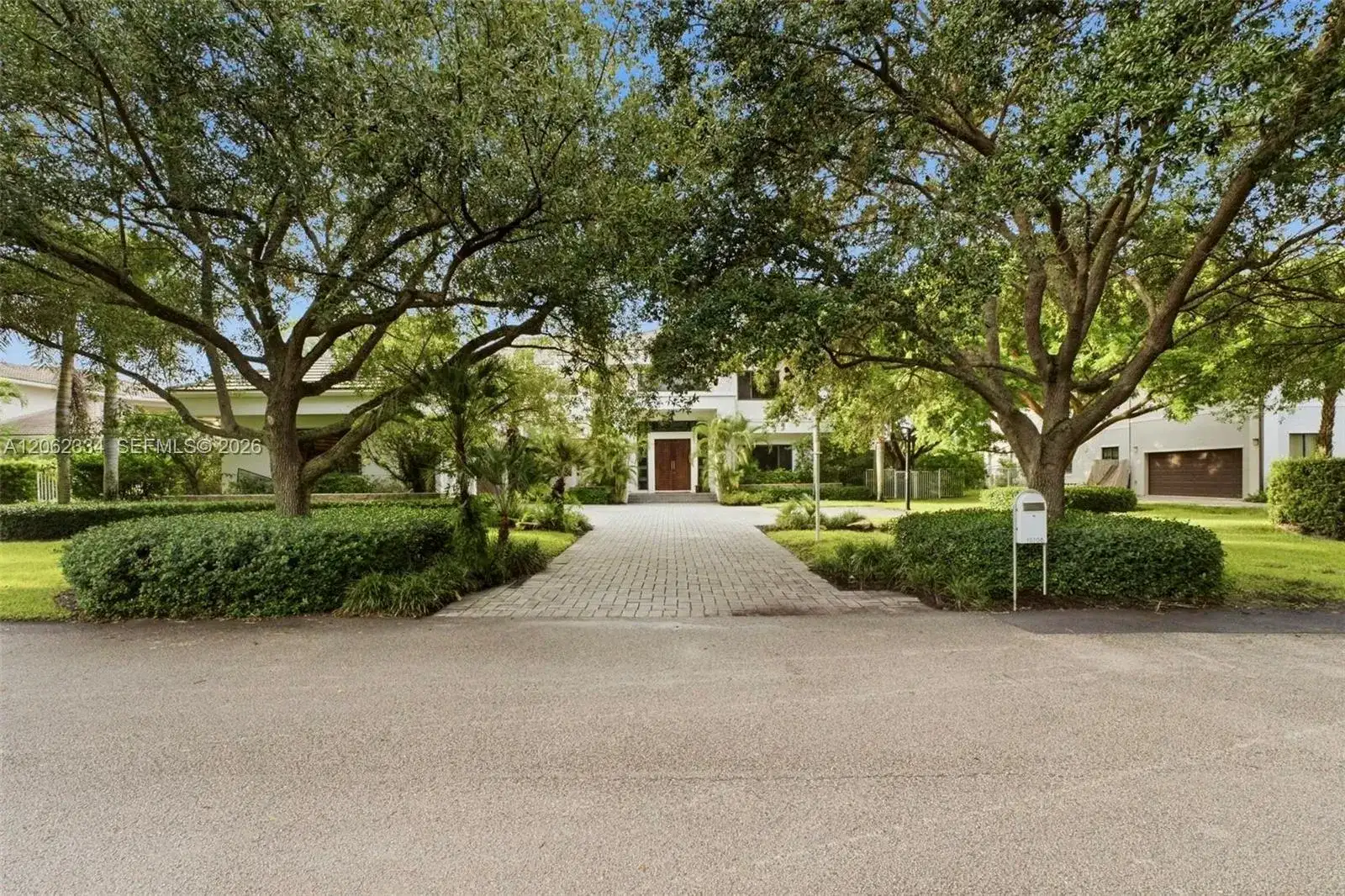 10708 Indian Trl, Cooper City FL 33328 photo 3