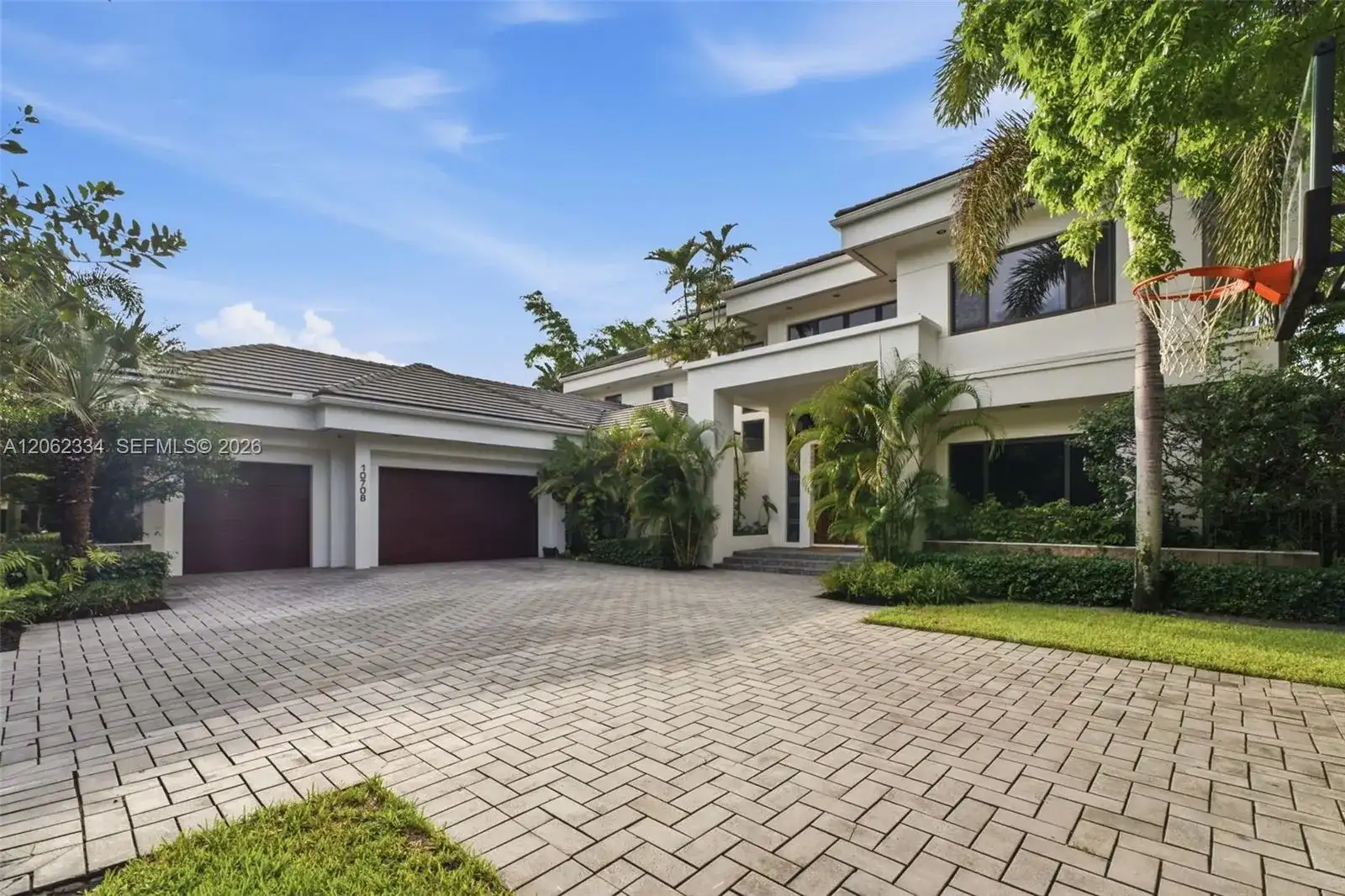10708 Indian Trl, Cooper City FL 33328 photo 4