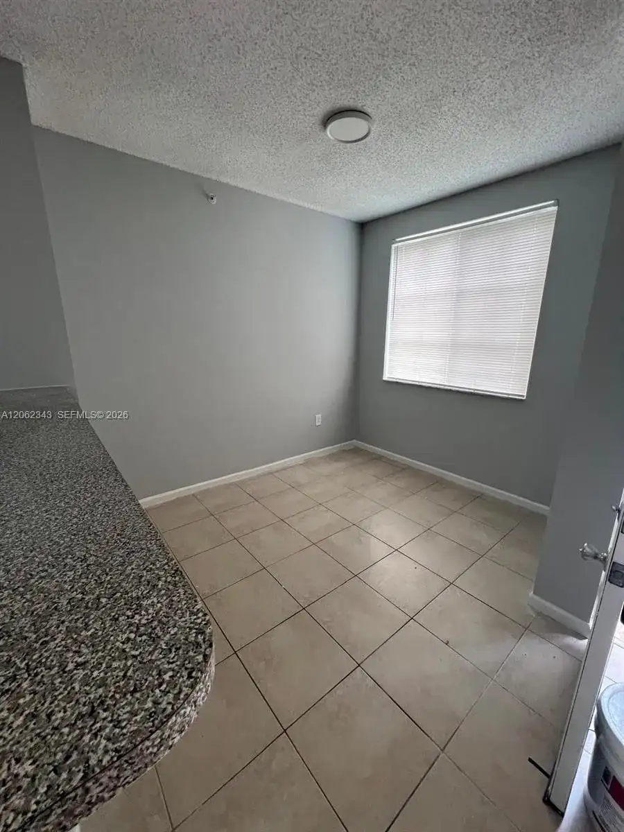 8020 N Nob Hill Rd # 102, Tamarac FL 33321 photo 3