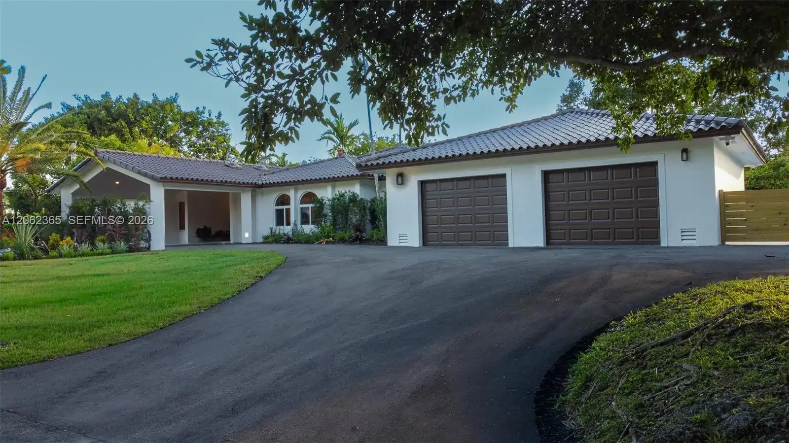 9980 SW 83rd Ave, Miami FL 33156 photo 2