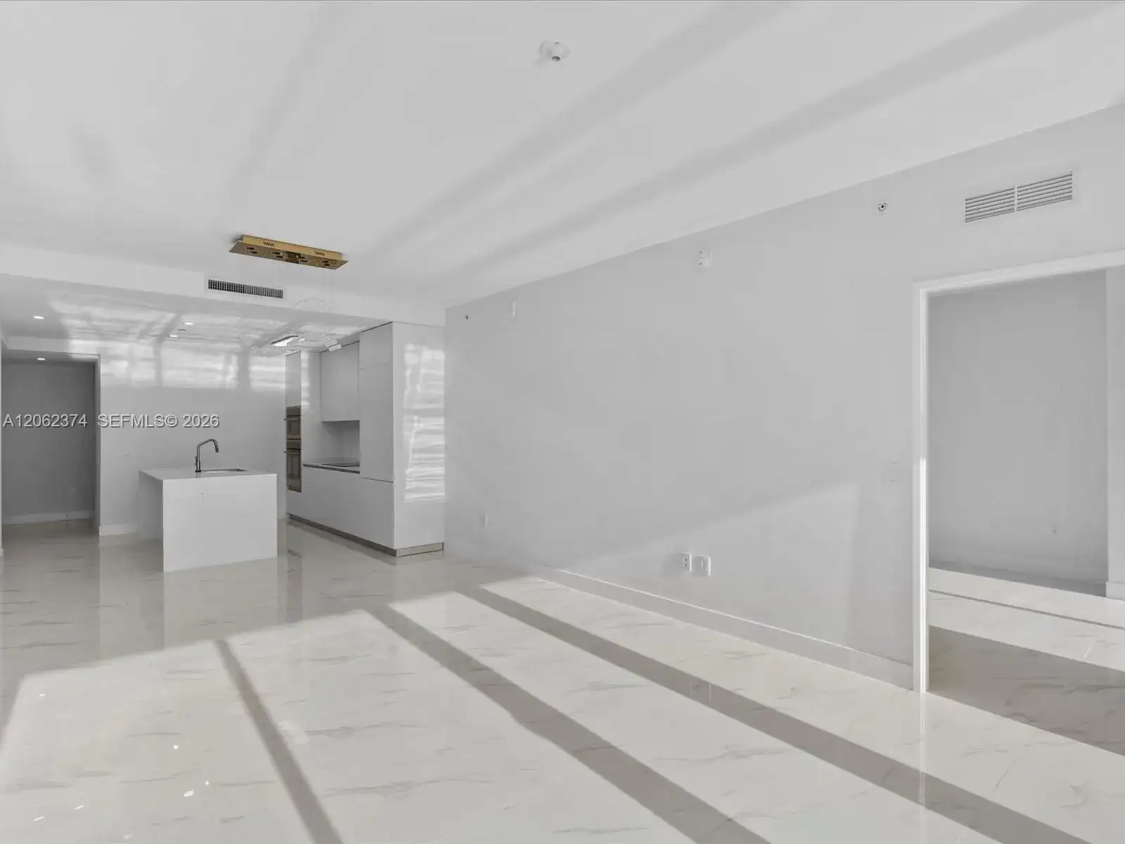 700 NE 24th St # 503, Miami FL 33137 photo 4