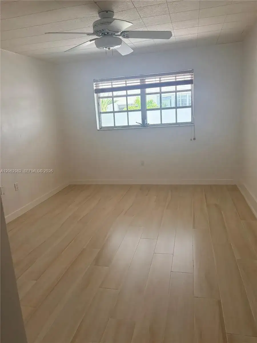 251 Galen Dr # 302, Key Biscayne FL 33149 photo 4