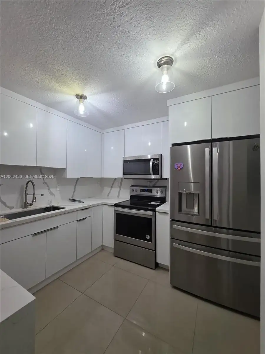 6201 SW 116th Pl # D, Miami FL 33173 photo 5