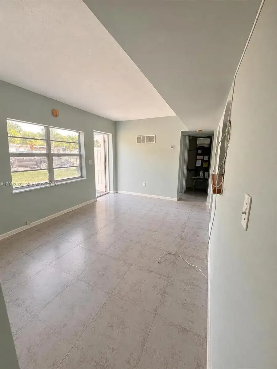 15485 Harrison Dr, Homestead FL 33033 photo 2