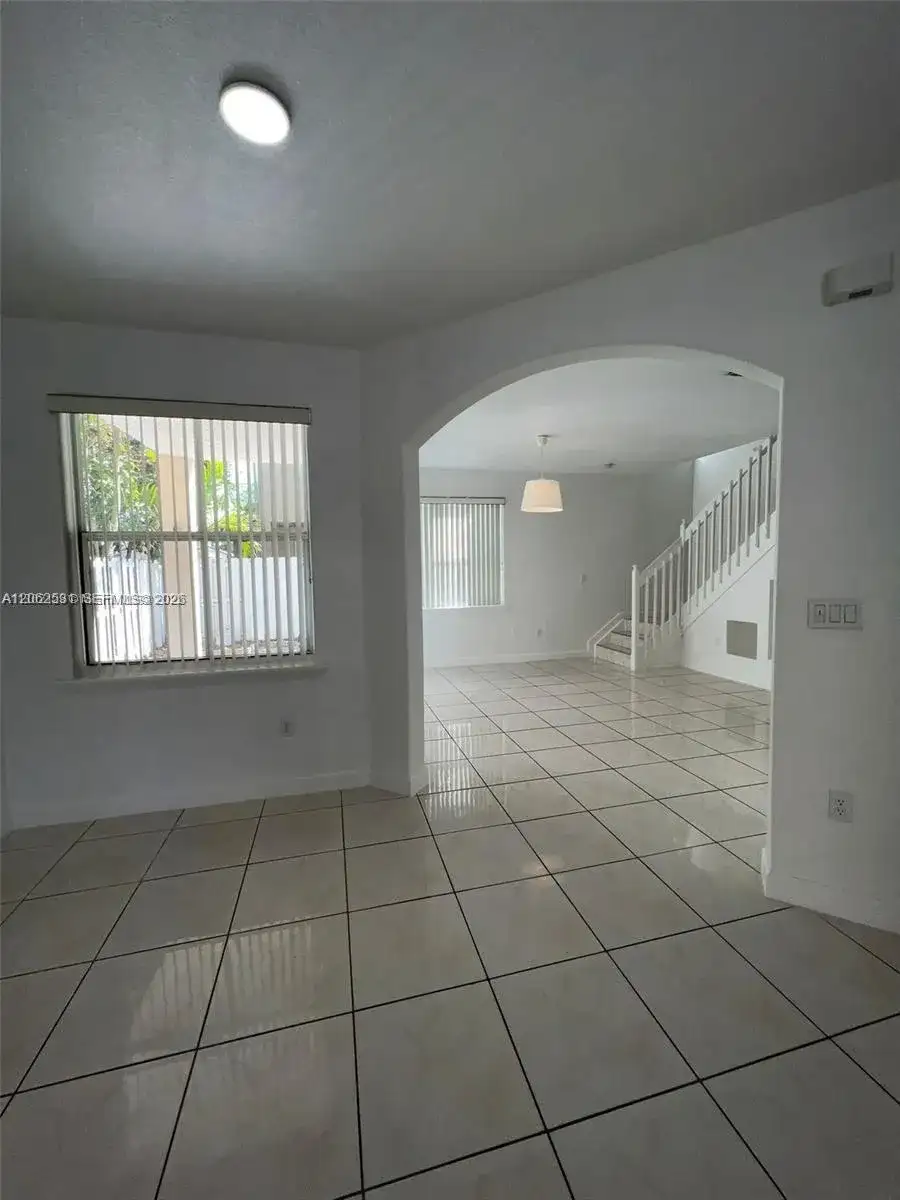 4847 NW 108th Ct, Doral FL 33178 photo 4