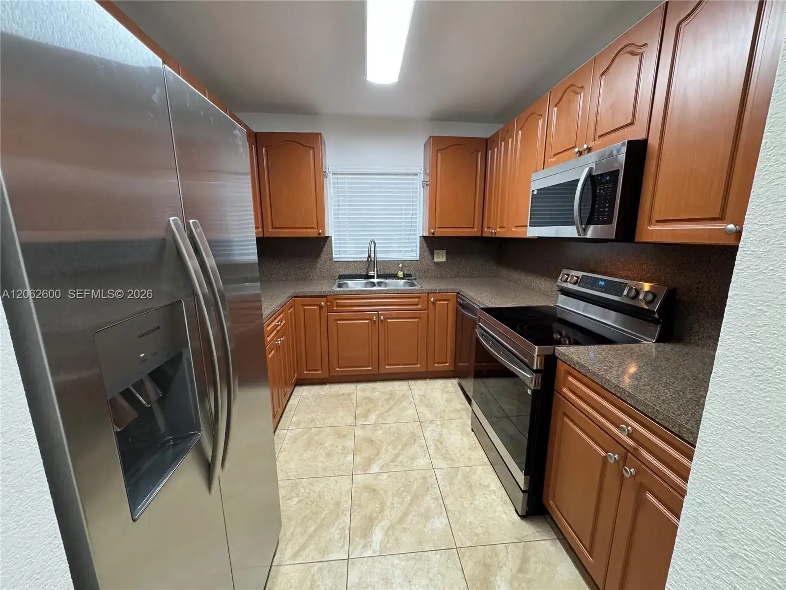 717 NE 10th Ave # 2, Hallandale Beach FL 33009 photo 2