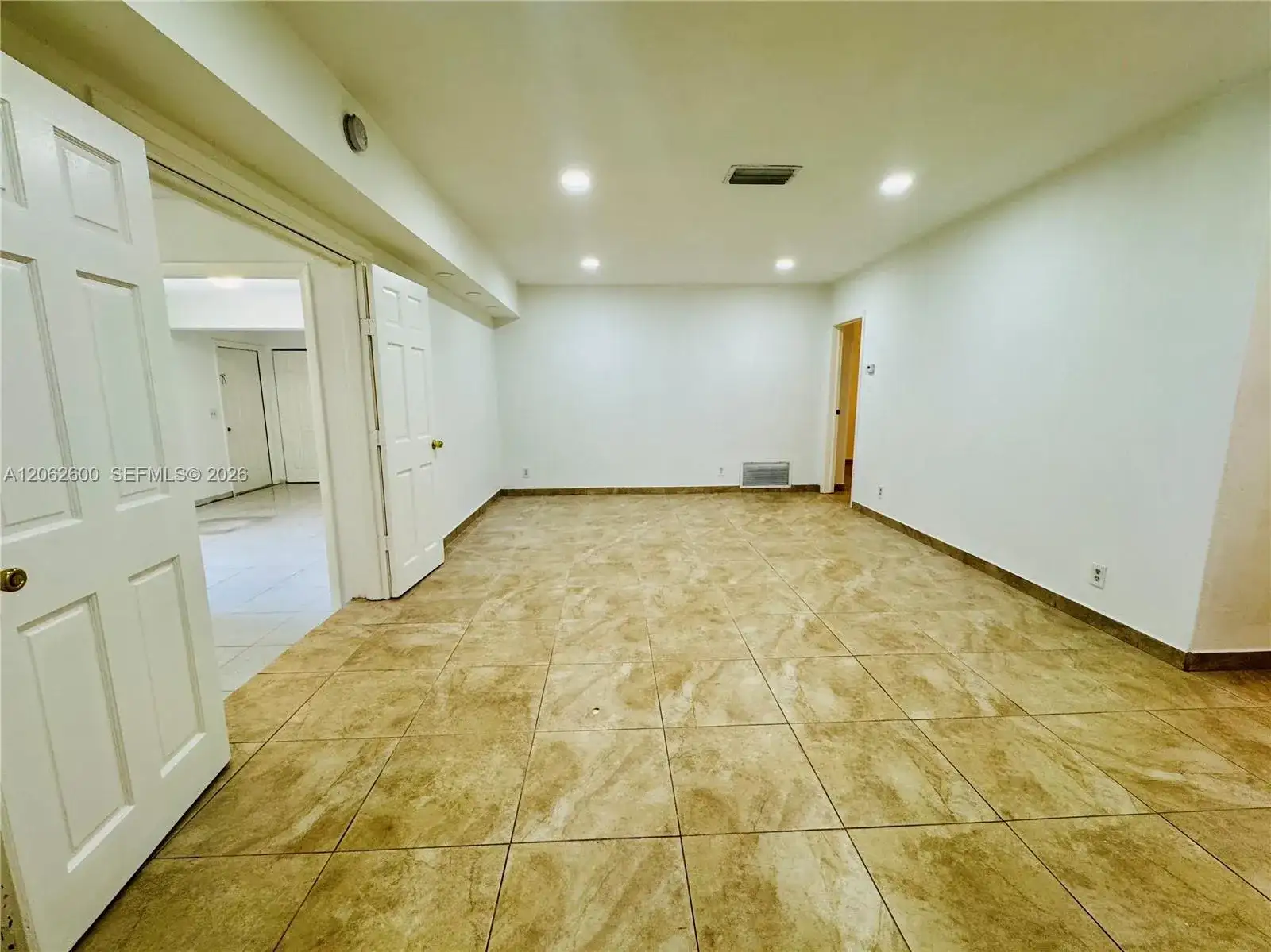717 NE 10th Ave # 2, Hallandale Beach FL 33009 photo 5