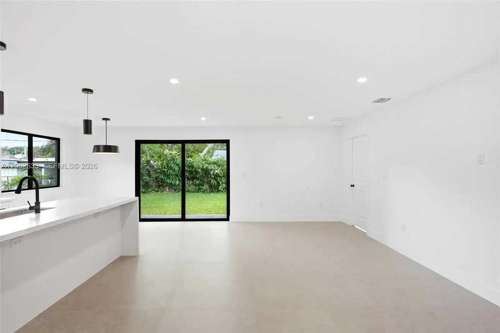6421 SW 59th Ave, South Miami FL 33143 photo 4
