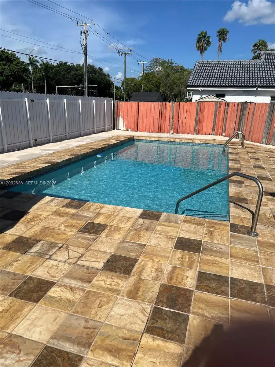 15253 SW 56th Ter, Miami FL 33193 photo 2
