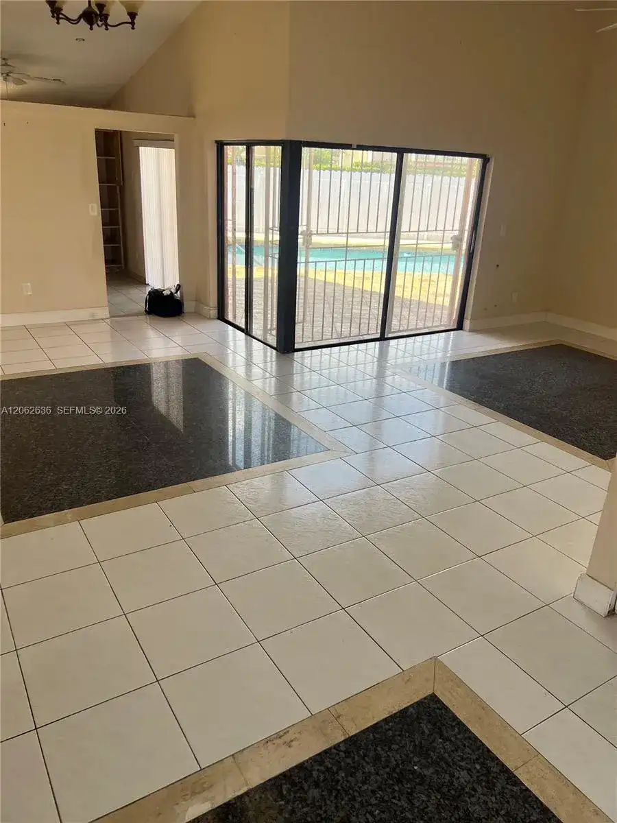 15253 SW 56th Ter, Miami FL 33193 photo 3