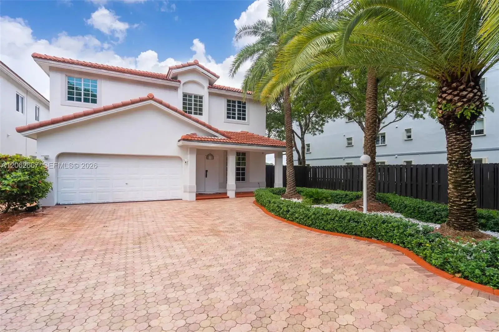 10867 NW 59th St, Doral FL 33178 photo 2