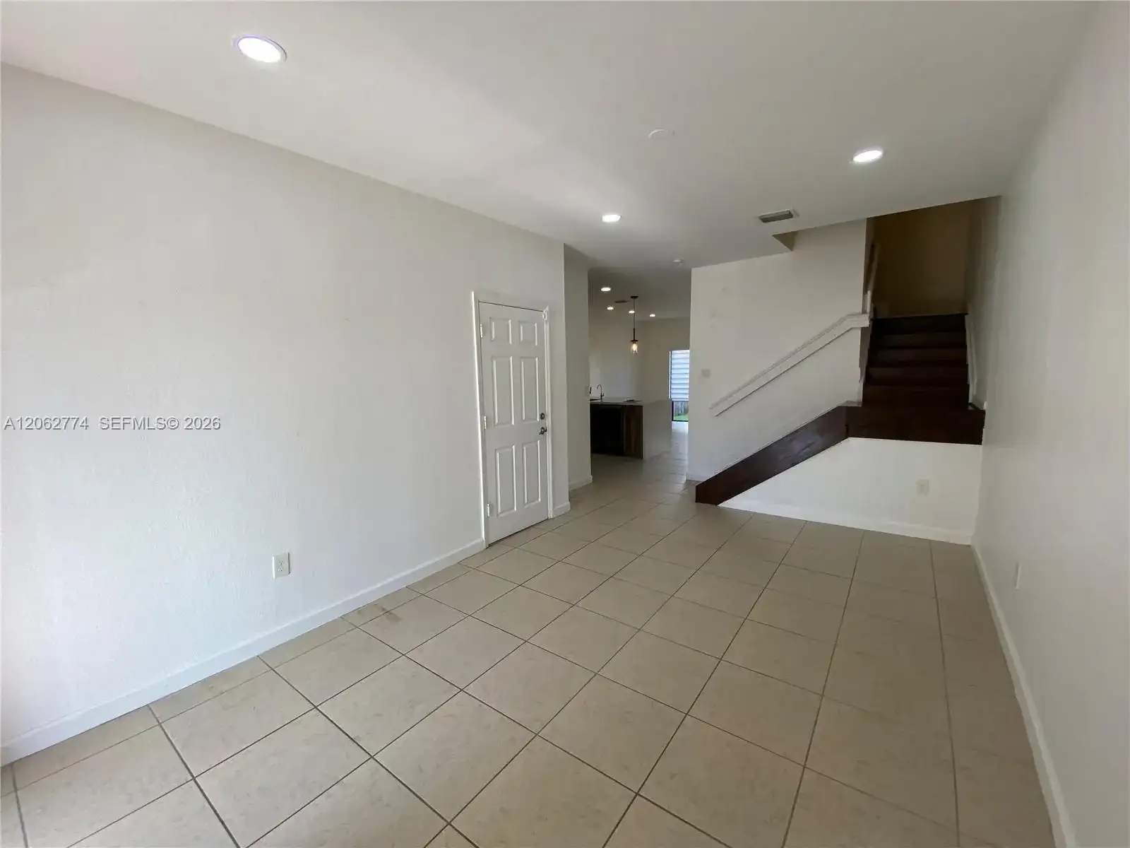 343 NE 37th Ter, Homestead FL 33033 photo 4