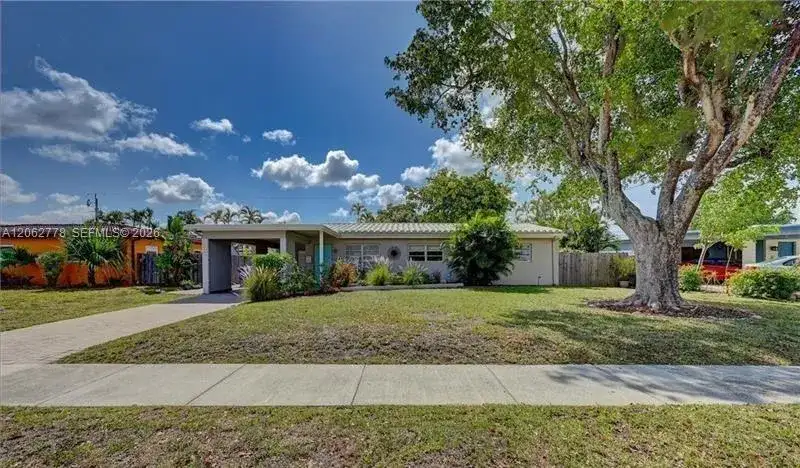 1180 SW 4th Ter, Pompano Beach FL 33060 photo 2
