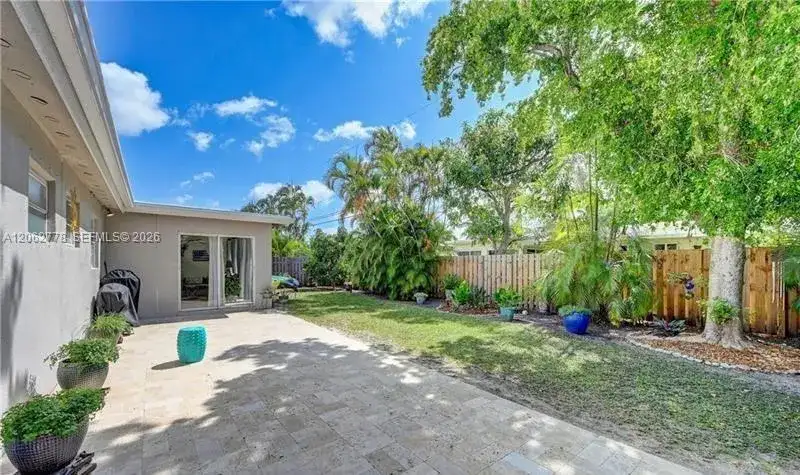 1180 SW 4th Ter, Pompano Beach FL 33060 photo 5