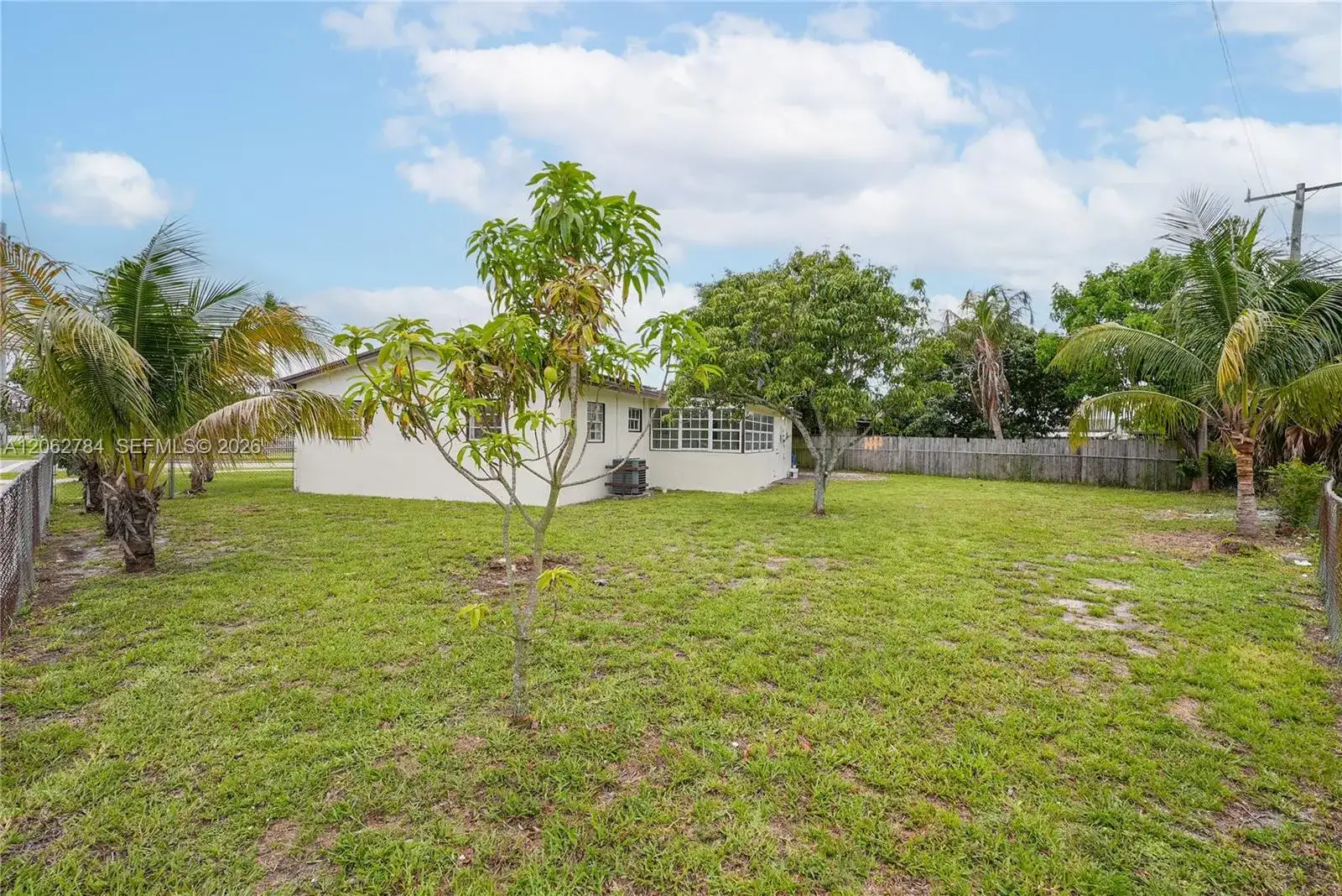 701 NW 176th terrace, Miami Gardens FL 33169 photo 5