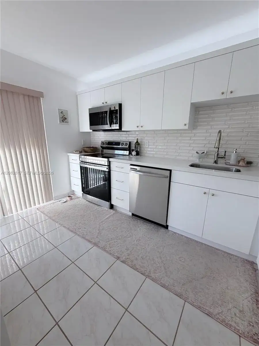 17000 NW 67th Ave # 112, Hialeah FL 33015 photo 5