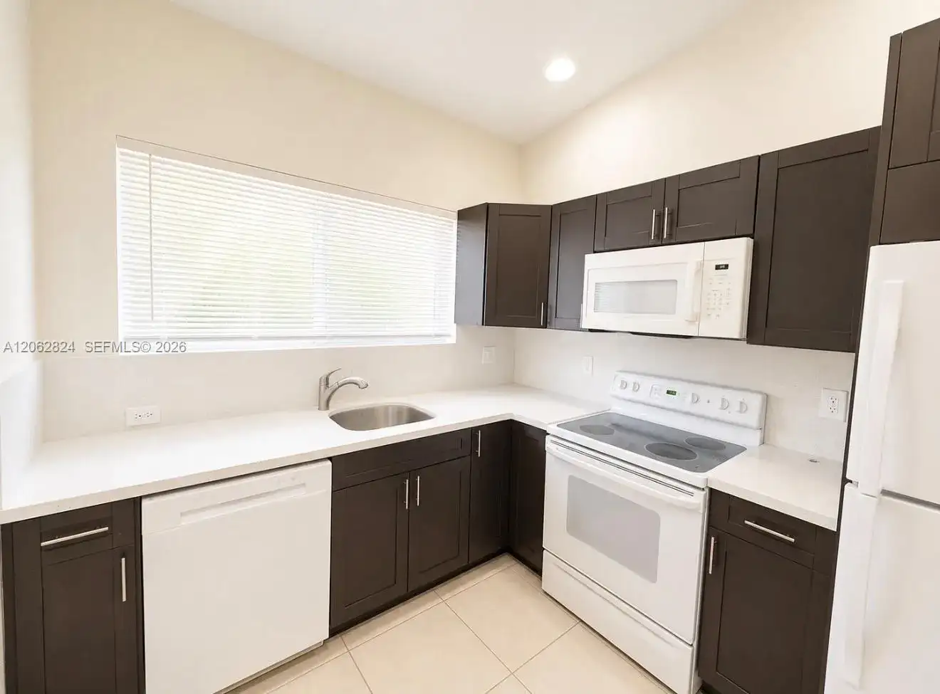 3864 SW 48th Ave # 3864, Hollywood FL 33023 photo 3
