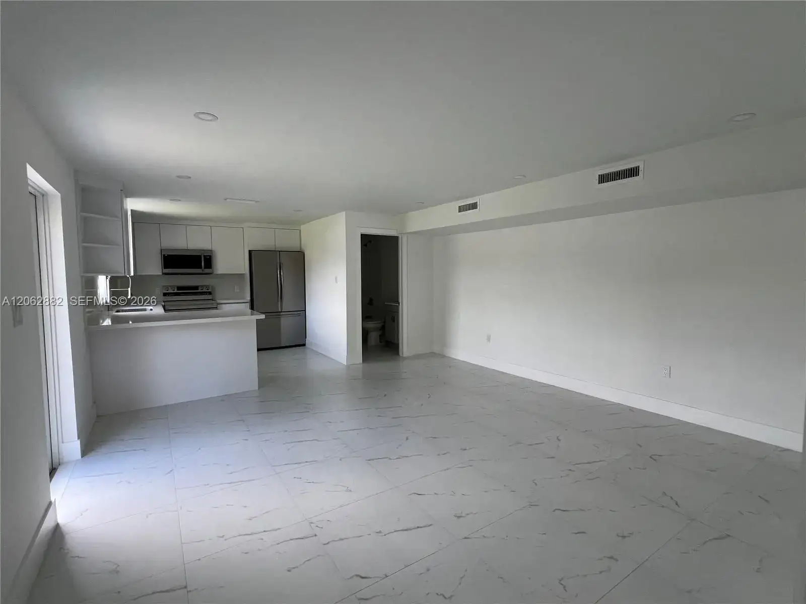 705 E 20th St, Hialeah FL 33013 photo 3