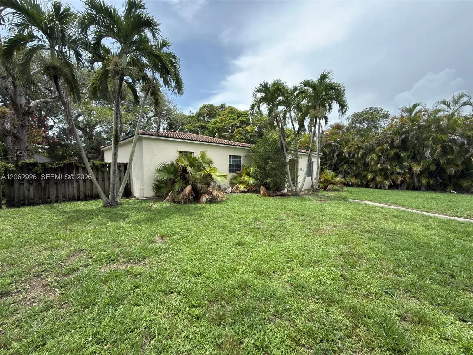 1510 Dewey St, Hollywood FL 33020 photo 3