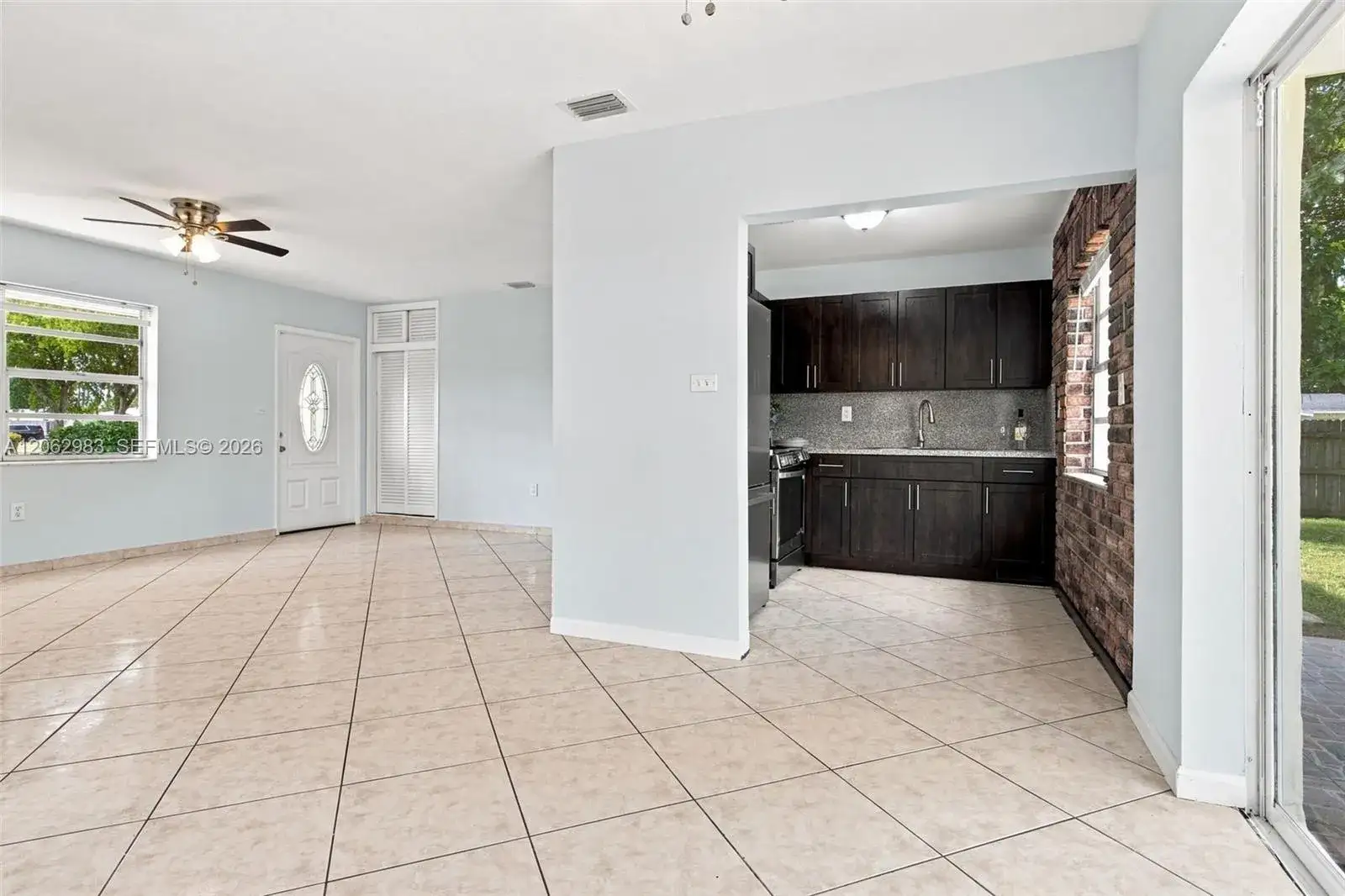 200 N 69th Ter, Hollywood FL 33024 photo 4